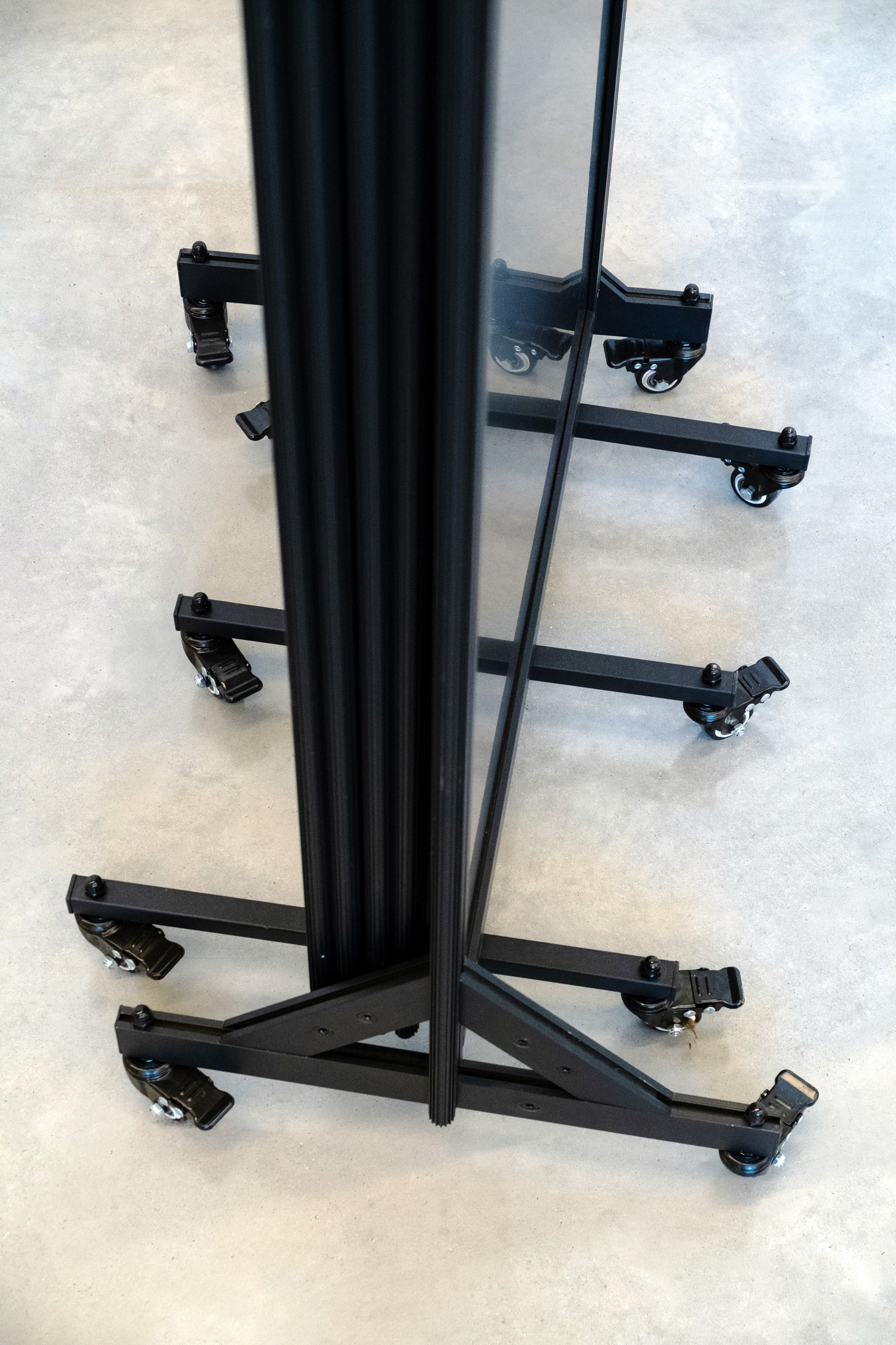 Laser Safety Portable Collapsing Hardwall Barrier